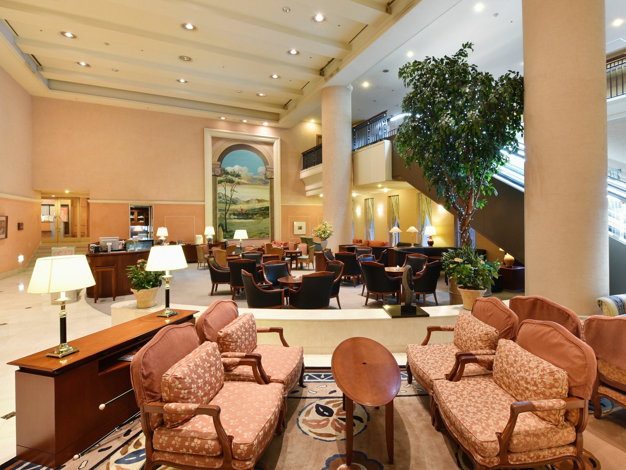 Hotel Crown Palais Chiryu Bagian luar foto